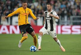 Hoarau Pjanic